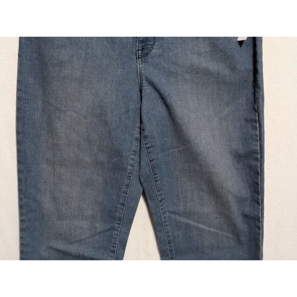 NWT Nine West Chrystie Capri's Denim Jean Size 12x23 - Picture 3 of 14